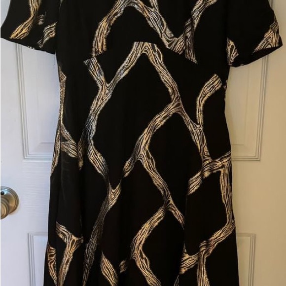 Closet London Black & Gold Midi Dress - Picture 6 of 6